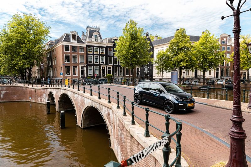 car rental tour amsterdam